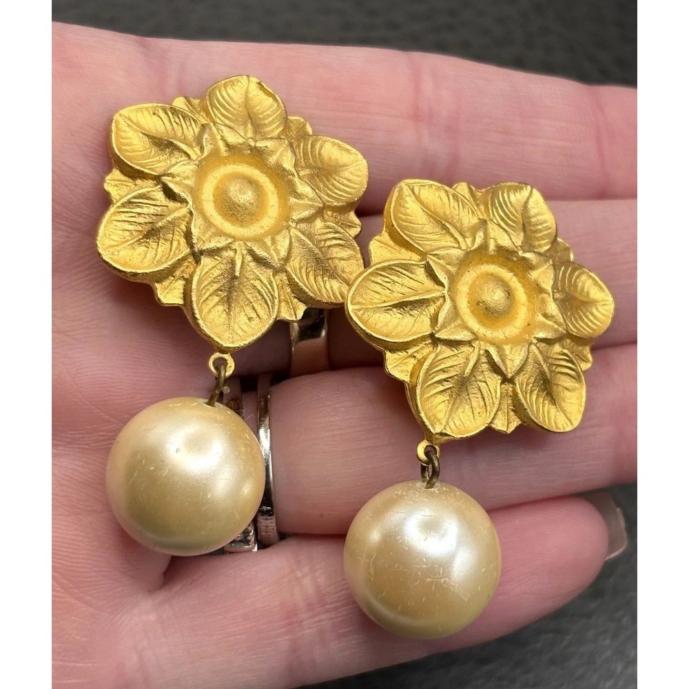 Vintage 80s Flower Faux Pearl Drop Clip-On Earrings Brushed Gold Tone Runway